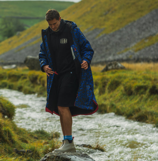 Unisex Brass Monkey Dip Coat Water Design